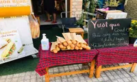 Sài Gòn: Ấm lòng với 400 ổ bánh mì đủ loại nhân thơm ngon miễn phí cho mọi người