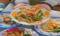 Hẹn hò Sài Gòn: Thực đơn ăn vặt chỉ từ 10K, ấm cái bụng mà giá lại mềm xèo!