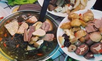 TP.HCM: Lẩu bò ấm bụng ngày mưa hay bún bò vị ngon trên từng cây số?