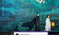 Thanh Trâm Hành tung poster, dân mạng réo: “Anh chị đang giận dỗi nhau chuyện phiên vị à?“