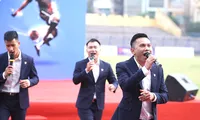 Dàn nghệ sĩ trổ tài trên sân cỏ &apos;cháy&apos; cùng Seagame 30