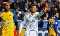 Ronaldo lập cú đúp trong chiến thắng trước APOEL Nicosia.