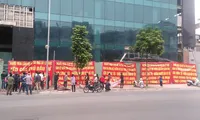 Người mua nhà kéo đến đòi nhà tại dự án 8B Lê Trực