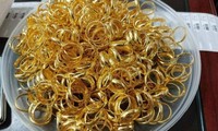 Giá vàng tăng sốc từng giờ từng phút