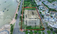 &apos;Đột nhập&apos; dự án phức hợp cao cấp khởi công xong... bỏ hoang