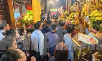 Dòng người hành hương về khu du lịch tâm linh nổi tiếng Hà Tĩnh 