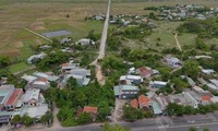 Yêu cầu thanh tra vào cuộc vụ &apos;Đường trăm tỷ đồng, 7 năm không xong vì vướng một hộ dân&apos;
