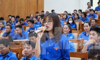 Phó Bí thư Thường trực Tỉnh ủy Bắc Giang đối thoại với cán bộ Đoàn