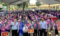 Thiếu nhi tỉnh Bắc Giang hào hứng tham gia ngày hội vui khỏe.