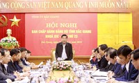 Ban Chấp hành Đảng bộ tỉnh Bắc Giang tổ chức hội nghị lần thứ 23, trong đó có nội dung xem xét báo cáo thực hiện Nghị quyết 18 của Ban Chấp hành Trung ương Đảng vào ngày 27/12.