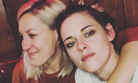 &quot;Bạch Tuyết&quot; Kristen Stewart chính thức đính hôn với bạn gái nhà văn sau 2 năm hẹn hò