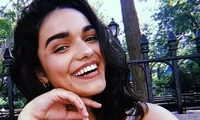 Mọi điều về Rachel Zegler: Từ nàng teen yêu ca hát tới &quot;cô Tuyết Gen Z&quot; của Disney