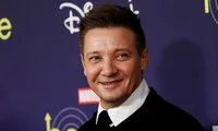 &quot;Hawkeye&quot; Jeremy Renner gặp tai nạn nghiêm trọng ngay đầu năm 2023