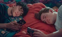 Trailer &quot;Heartstopper 2&quot; đánh dấu nấc thang trưởng thành của cặp đôi Nick - Charlie