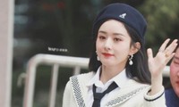 Triệu Lệ Dĩnh xuất hiện thời thượng tại sân bay nhưng netizen chỉ để ý thân hình siêu mỏng