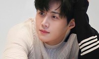 Kim Seon Ho bị bạn đại học &quot;bóc phốt&quot;, SALT Ent phản hồi nhanh - gọn, phủ nhận tin đồn