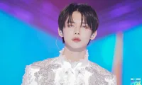 Yeonjun (TXT) náo loạn sân khấu cuối năm với thần thái miễn chê, xứng danh &quot;IT Boy Gen 4&quot; 