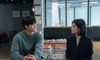 The Glory: Song Hye Kyo đột phá nhờ diễn xuất bằng mắt, Lee Do Hyun ít đất diễn vẫn &quot;đỉnh&quot;