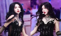 Joy (Red Velvet) xử lý sự cố trang phục vẫn quyến rũ từng giây trên sân khấu &quot;Psycho&quot;