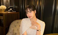 BLACKPINK vượt qua &quot;lời nguyền 7 năm&quot;: Fan ăn mừng, Cnet mỉa mai đòi Lisa rời nhóm