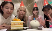 BLACKPINK livestream kỷ niệm 8 năm: Cảm động nhiều, meme &quot;cảm lạnh&quot; không ít