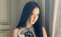 Cùng tỏa sáng ở Tuần lễ thời trang nhưng vì sao Jisoo tạo hiệu ứng mạnh nhất BLACKPINK?