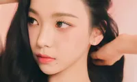 Karina (aespa) lại khoe nhan sắc đỉnh cao, đứng cạnh đàn chị đình đám không hề lép vế