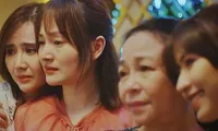 &quot;Thương Ngày Nắng Về&quot; tiếp tục khiến khán giả rớt nước mắt vì một ca khúc về mẹ