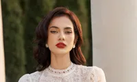 Nhan sắc cỡ Minh Hằng mà cũng phải chịu &apos;lép vế&apos; trước bông hồng lai này!