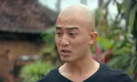 Chỉ đóng vai phụ nhưng vì sao Doãn Quốc Đam là người vất vả nhất phim &quot;Phố Trong Làng&quot;?