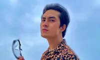 Bất ngờ với diện mạo thực sự của chàng &apos;mỹ nam&apos; đang hẹn hò với &apos;sao nữ&apos; hơn mình 20 tuổi