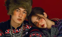 Từng thông báo hạn chế tương tác nhưng Đình Tú - Huyền Lizzie lại tung bộ ảnh kề má ngọt ngào