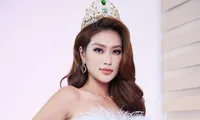Từng bị ông Nawat chê bai vóc dáng, Thiên Ân có thắng thế khi &quot;đụng hàng&quot; các nàng hậu khác?
