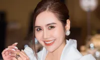 Lộ diện mặt mộc, Huyền Lizzie cho thấy sức mạnh của trang điểm