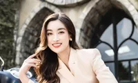Hoa hậu Đỗ Mỹ Linh lại lộ dấu hiệu nghi đang mang thai, khi nào chính thức báo tin vui?
