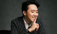 Netizen mải &quot;soi&quot; Hari Won bỏ quên nhẫn cưới, vậy Trấn Thành còn đeo hay không?