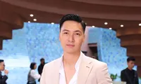 Mạnh Trường kỷ niệm 20 năm ngày yêu, nói một câu đủ biết quyền lực của “nóc nhà”