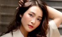 Phải chăng Khả Ngân có siêu năng lực, chạy qua lại hai miền đóng hai phim cùng lúc?
