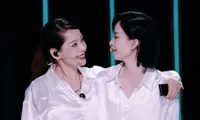 Vì sao Chi Pu lại tròn mắt sửng sốt trước lời nhắn ngọt ngào của Lưu Nhã Sắt?