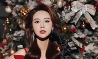 Huyền Lizzie hé lộ món quà Noel trong mơ, có liên quan tới &quot;Chúng Ta Của 8 Năm Sau&quot;?