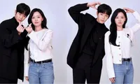 Kim Soo Hyun lộ cử chỉ dễ thương với Kim Ji Won trong tiệc mừng công Queen Of Tears