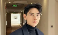 Khán giả có đang khắt khe khi chê Isaac ứng xử thiếu tinh tế ở Anh Trai Say Hi?