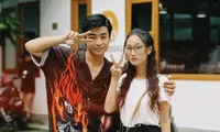 Một cặp đôi &quot;Đi Giữa Trời Rực Rỡ&quot; lộ bằng chứng &quot;phim giả tình thật&quot; cực rõ