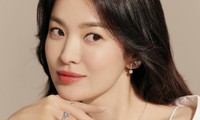 Ứng xử khéo léo cỡ này, cớ sao Song Hye Kyo né tránh show tạp kỹ suốt 23 năm?