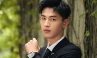 Tân Vân Lai - nam chính &quot;Quý Nữ&quot; khiến fan cười nghiêng ngả vì để lộ vật thể lạ