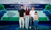Phụ huynh và học sinh 2K7 chủ động chọn lộ trình học tập trong kỷ nguyên số