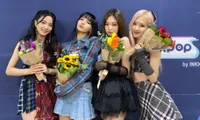 BLACKPINK chuẩn “thánh biến hình”: Biểu cảm thay đổi chóng mặt thế này thì chàng nào theo được?