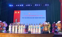Hơn 4 tỉ đồng học bổng được trao tặng cho Học viện Ngân hàng