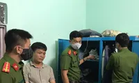  Một đàn em thân tín của trùm bảo kê Tuấn &apos;cá&apos; ra đầu thú 