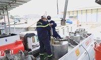 Truy tố 32 bị can trong đường dây buôn lậu hơn 9,5 triệu lít xăng, dầu